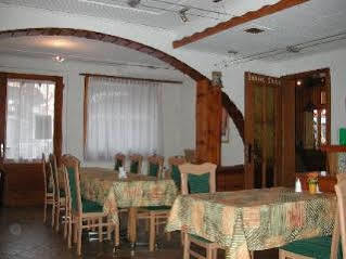 Welcome Hotel Bergheimat 萨斯费 外观 照片
